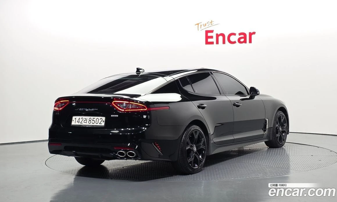 Kia Stinger 2.2 Diesel AWD Platinum, снимка 2 - Автомобили и джипове - 55856245