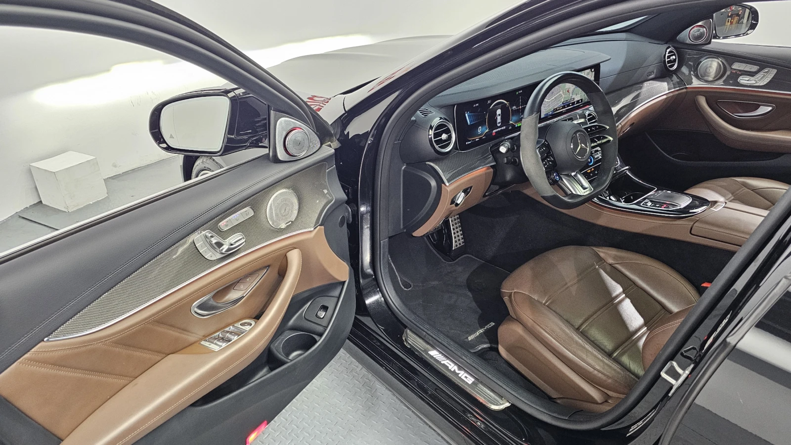 Mercedes-Benz E 53 AMG FACELIFT* SOFT-CLOSE* DIS* 360* ОБДУХ* МАСАЖ* HUD*, снимка 10 - Автомобили и джипове - 56059859