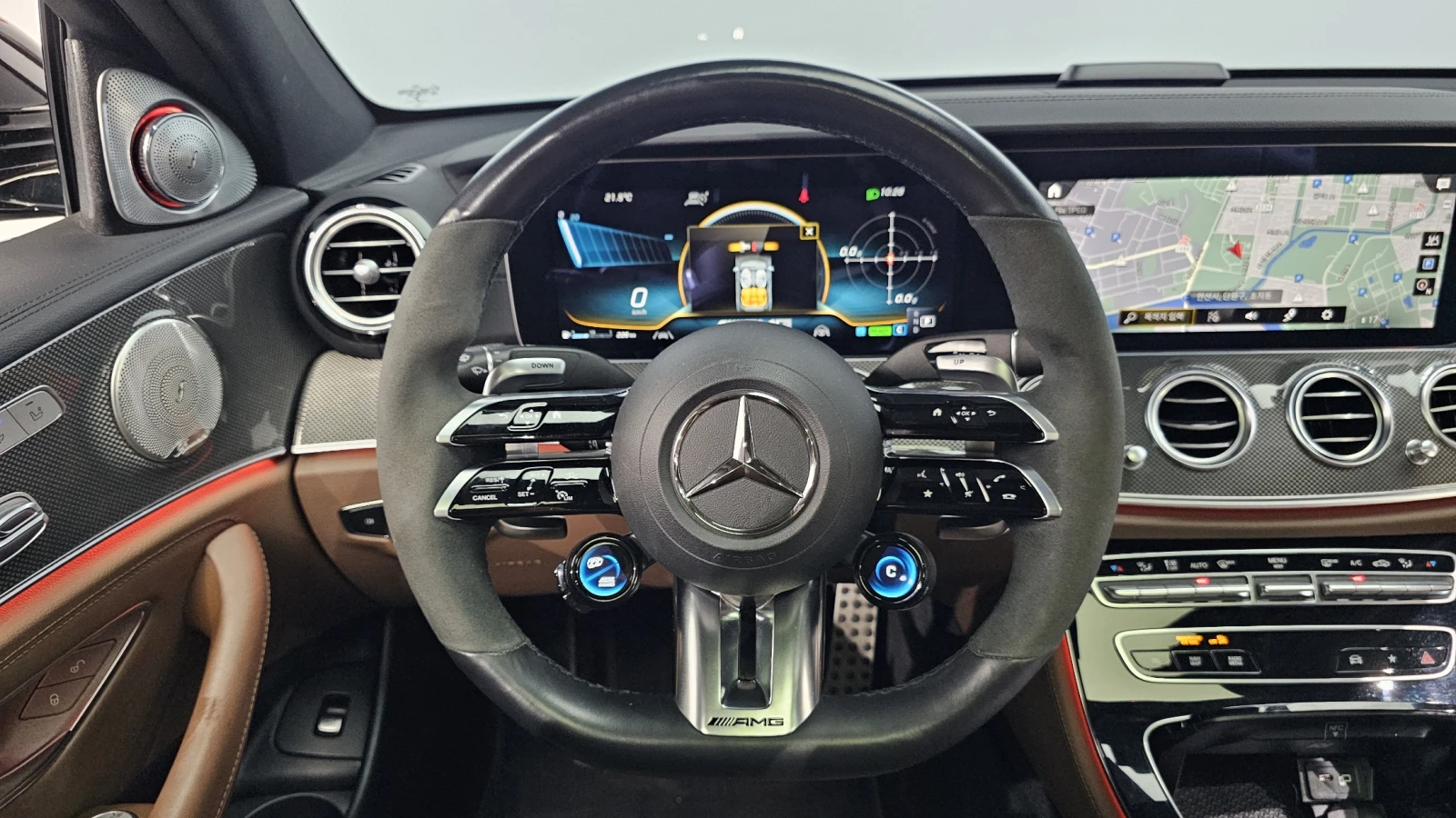 Mercedes-Benz E 53 AMG FACELIFT* SOFT-CLOSE* DIS* 360* ОБДУХ* МАСАЖ* HUD*, снимка 7 - Автомобили и джипове - 56059859