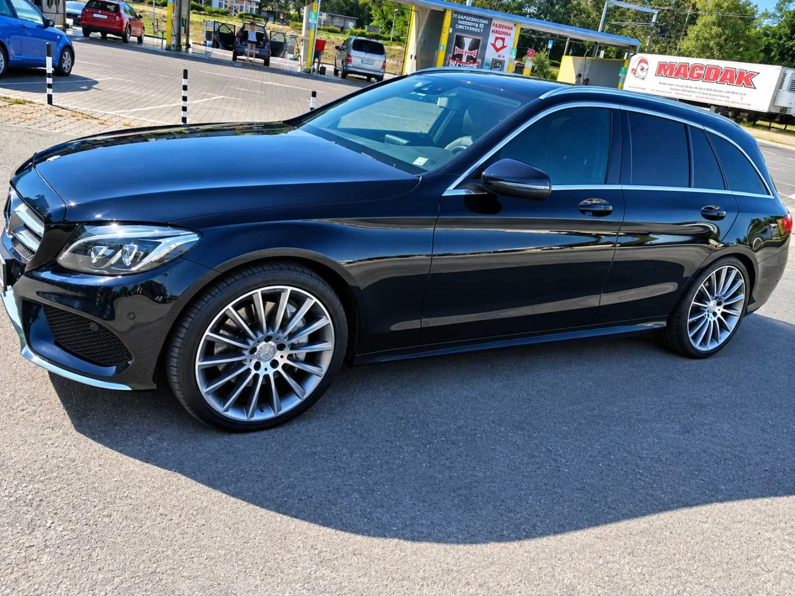 Mercedes-Benz C 250 Mercedes Benz C250D 4Matic/СМЕНЕНА ВЕРИГА/ПАНОРАМА, снимка 4 - Автомобили и джипове - 56238742