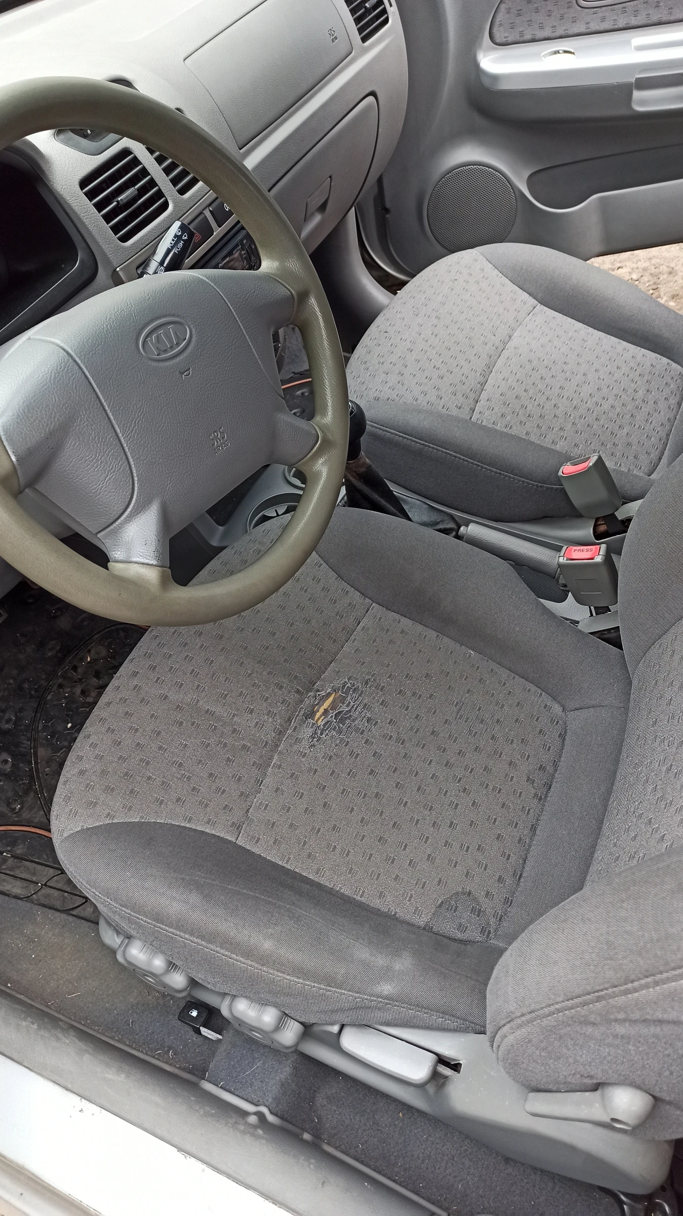 Kia Rio, снимка 7 - Автомобили и джипове - 56601651