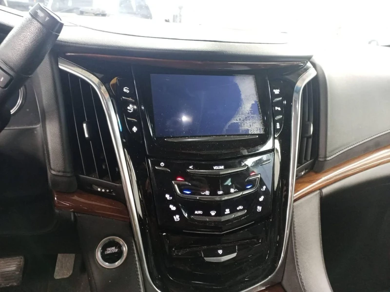 Cadillac Escalade, снимка 6 - Автомобили и джипове - 49031753