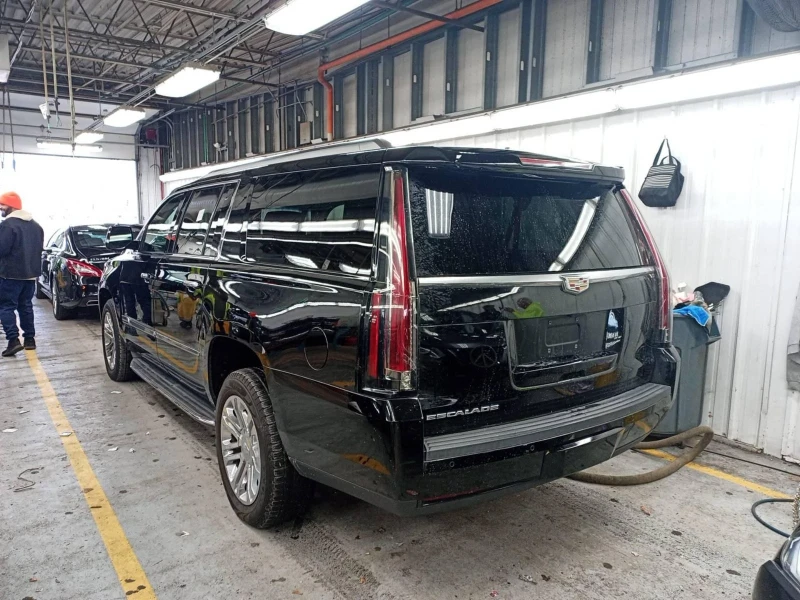 Cadillac Escalade, снимка 3 - Автомобили и джипове - 49031753