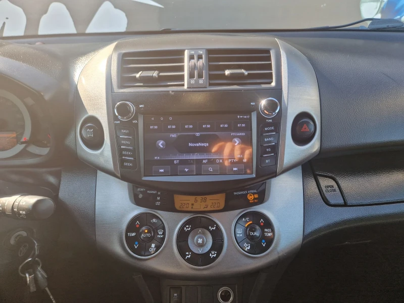 Toyota Rav4 2.0i LPG, снимка 14 - Автомобили и джипове - 50940959