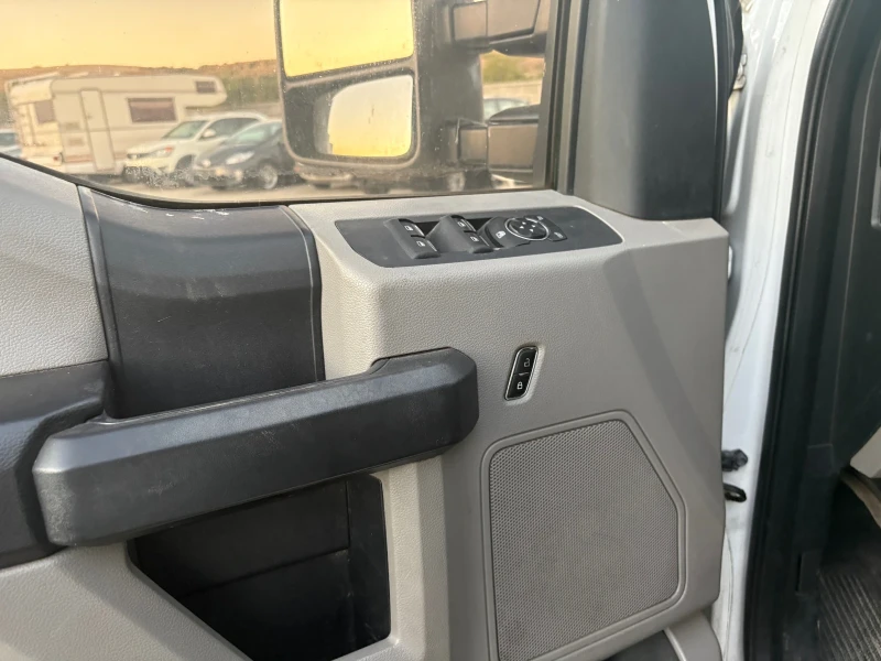 Ford F250 Super duty , снимка 9 - Автомобили и джипове - 51823732
