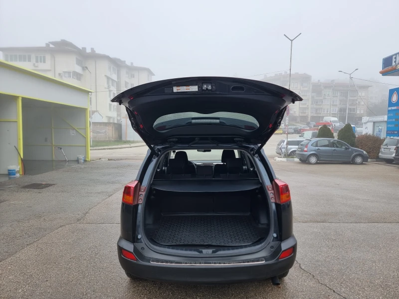 Toyota Rav4 2.0D4D* 4X4* NAVI * KAMERA* LED* Keyless* EVRO-5B*, снимка 16 - Автомобили и джипове - 52831924