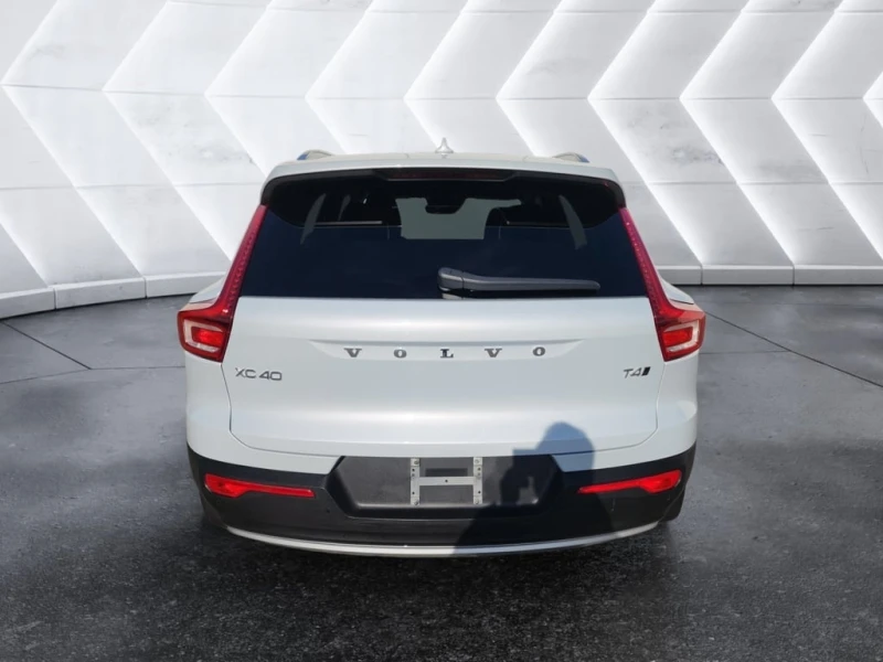 Volvo XC40 * T4 AWD Momentum * CARFAX * ЦЕНА ДО БГ, снимка 4 - Автомобили и джипове - 53263684