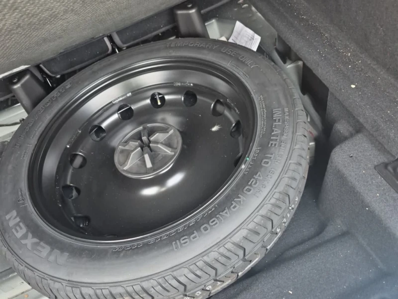 Mercedes-Benz GLC 300 * CARFAX* ПАНОРАМА* ПОДГРЕВИ, снимка 13 - Автомобили и джипове - 53344451