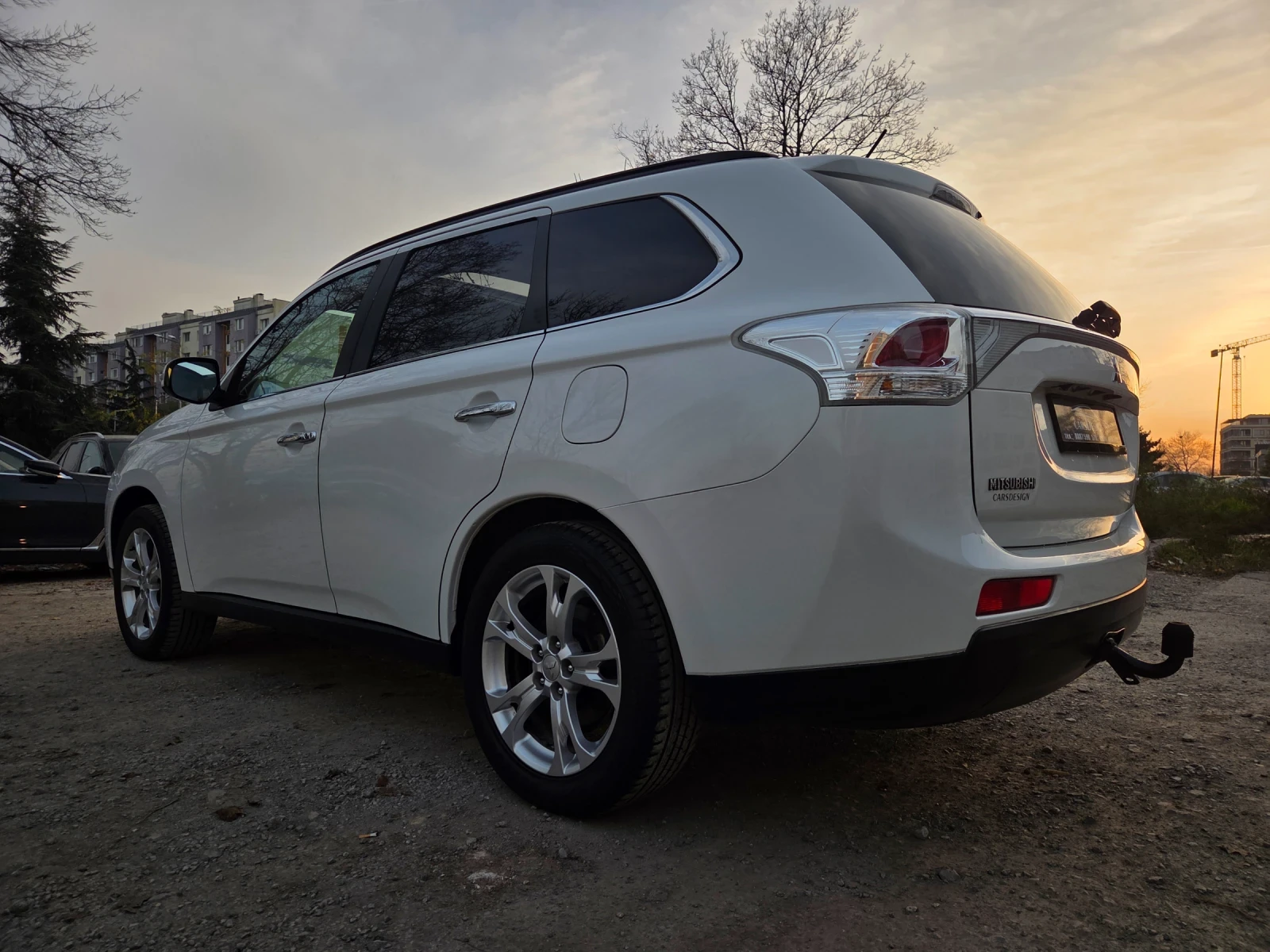 Mitsubishi Outlander 2.2DI-D 4x4  - изображение 4