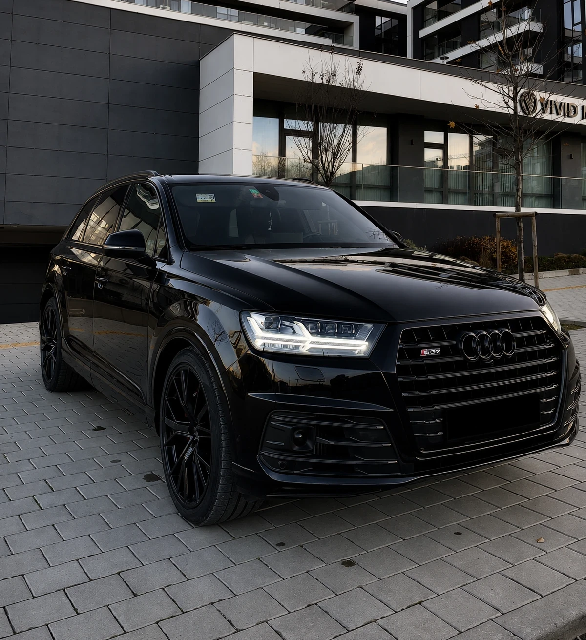 Audi SQ7 //Matrix//SWISS// Head up//Soft close//, снимка 2 - Автомобили и джипове - 52632360