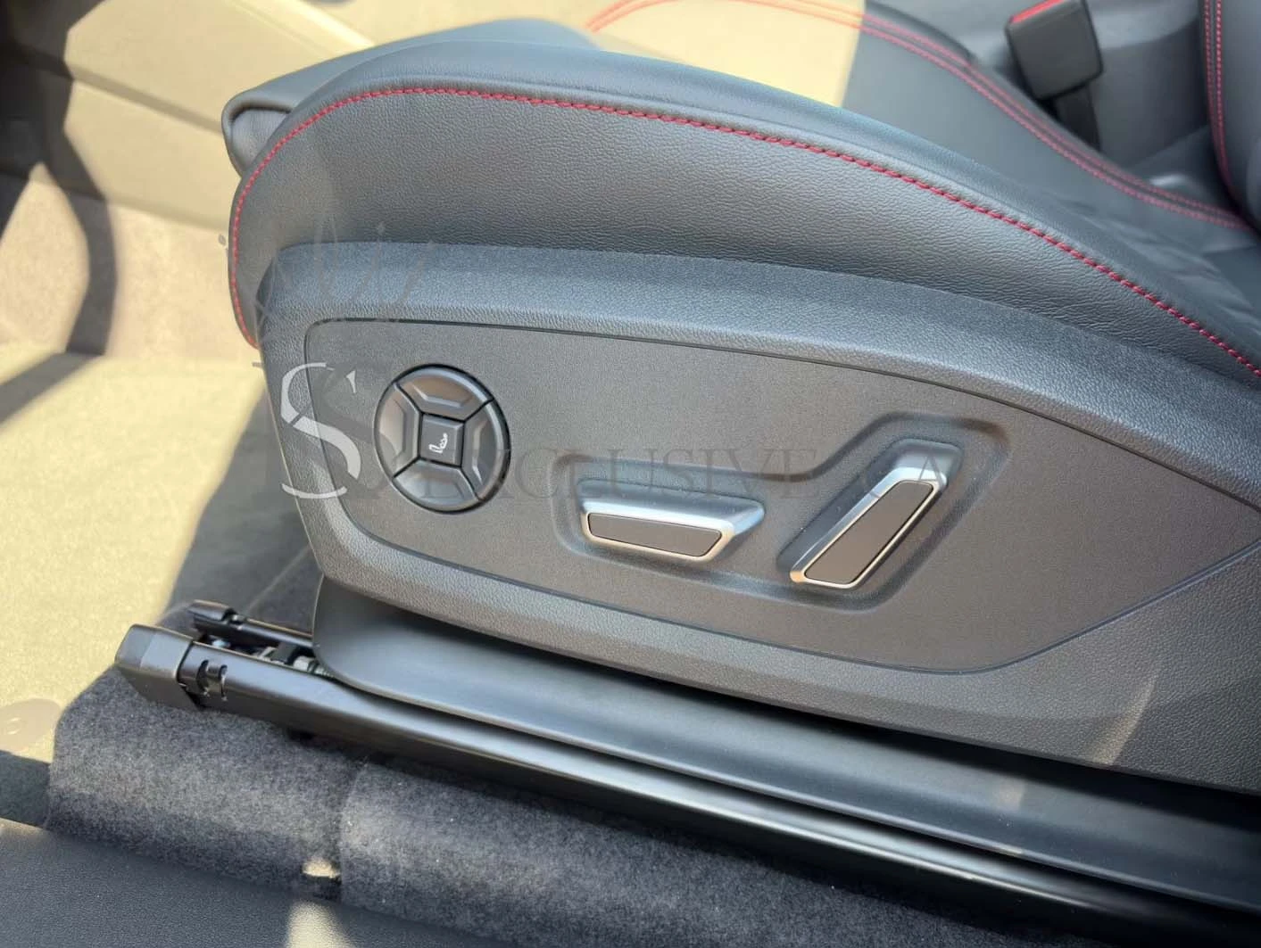 Audi Q6 SPORTBACK* QUATTRO* S-LINE* B&O* HUD* MASSAGE* , снимка 7 - Автомобили и джипове - 54369697