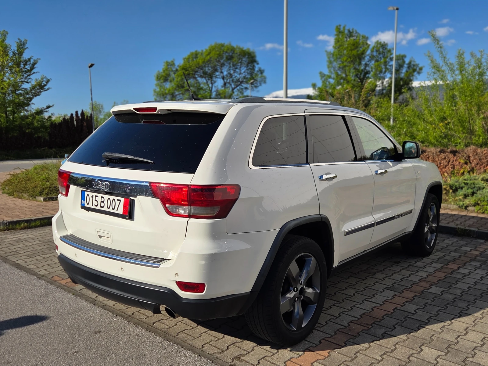 Jeep Grand cherokee 3.0CRD OVERLAND FULL, снимка 4 - Автомобили и джипове - 54425735