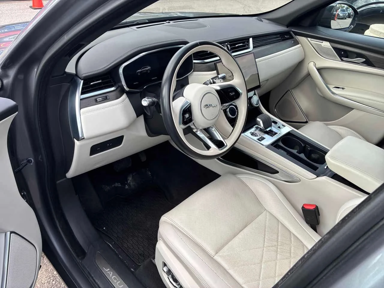 Jaguar F-PACE * P250 S * CARFAX * ДИСТРОНИК, снимка 4 - Автомобили и джипове - 54894002