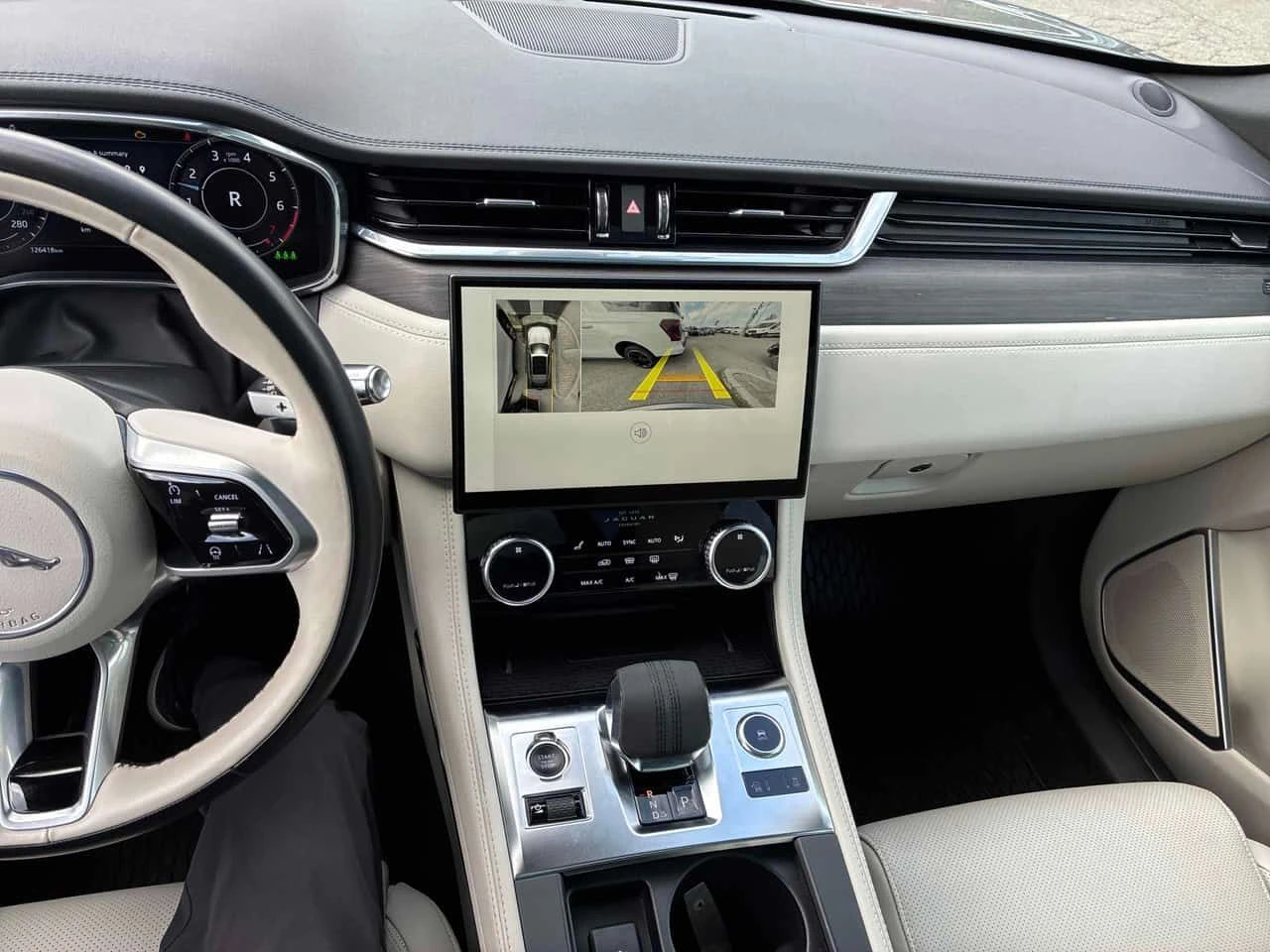 Jaguar F-PACE * P250 S * CARFAX * ДИСТРОНИК, снимка 8 - Автомобили и джипове - 54894002