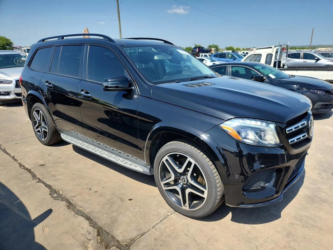 Mercedes-Benz GLS 500 AMG* 4MATIC* HARMAN* ОБДУХ* PANO* КРАЙНА ЦЕНА* , снимка 3 - Автомобили и джипове - 55826335