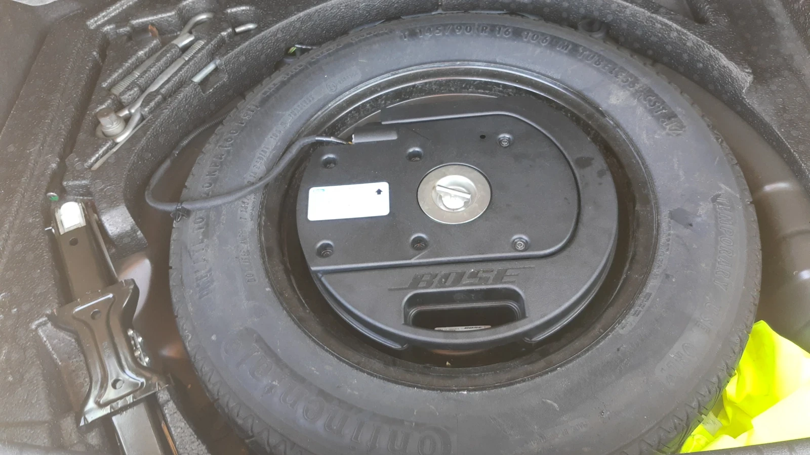 Nissan Qashqai, снимка 15 - Автомобили и джипове - 56020744