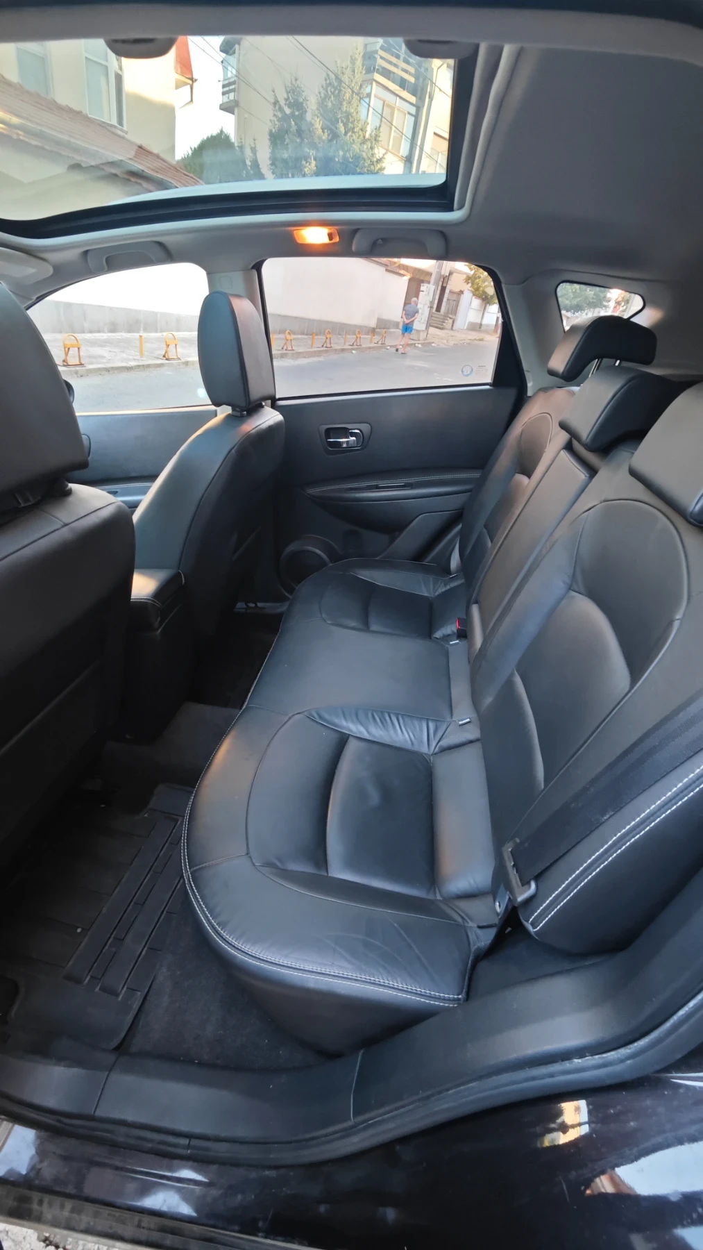 Nissan Qashqai, снимка 13 - Автомобили и джипове - 56020744