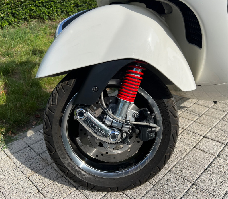Vespa GTS 300ie Super , снимка 7 - Мотоциклети и мототехника - 45981347