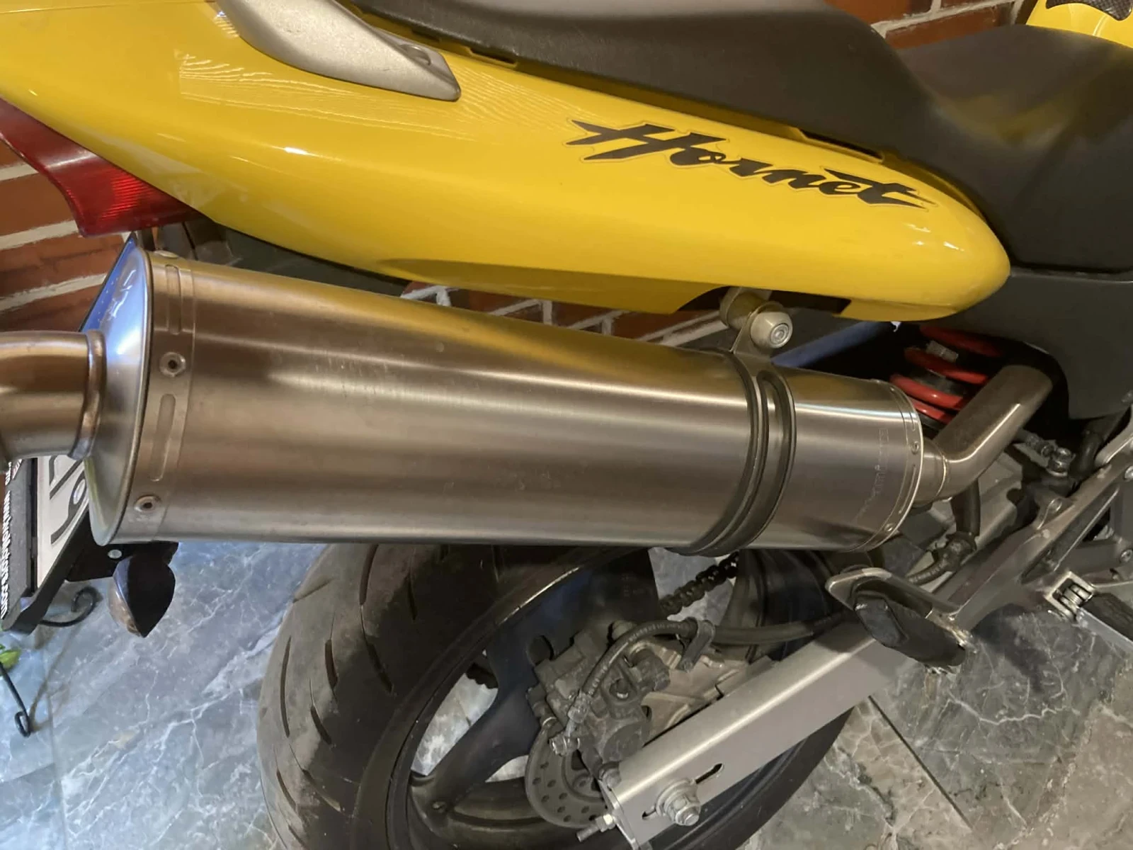 Honda Hornet 600 - изображение 4