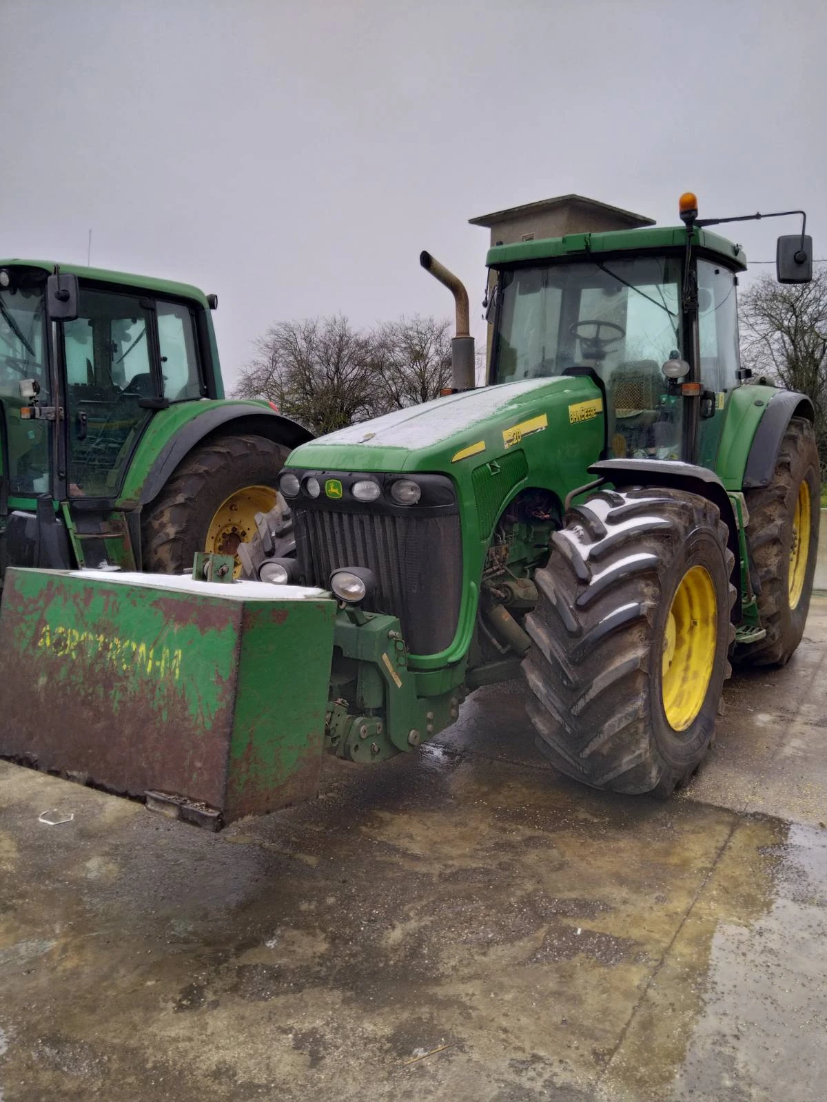 Трактор John Deere 8320 - изображение 2