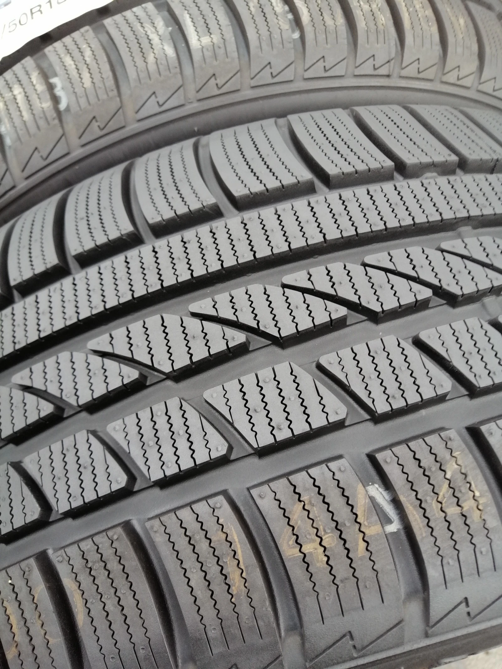  235/50R18 | Mobile.bg   2