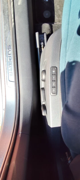 Skoda Superb 2.0 TDI, снимка 11