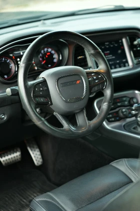 Dodge Challenger SXT Plus 3.6L V6 Package 21V  | Mobile.bg    11