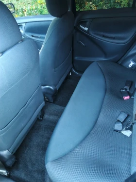 Toyota Yaris Дизел внос от Италия, снимка 8