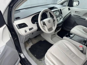 Toyota Sienna LE AWD 3.5L V6, снимка 10