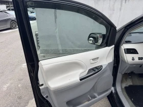 Toyota Sienna LE AWD 3.5L V6, снимка 8