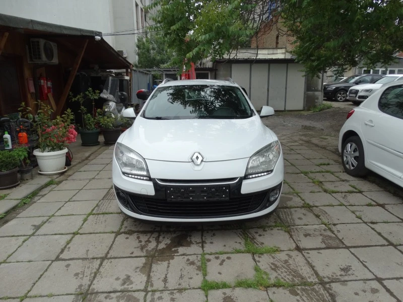 Renault Megane 1.6I SPORTOUR, снимка 2 - Автомобили и джипове - 45766025