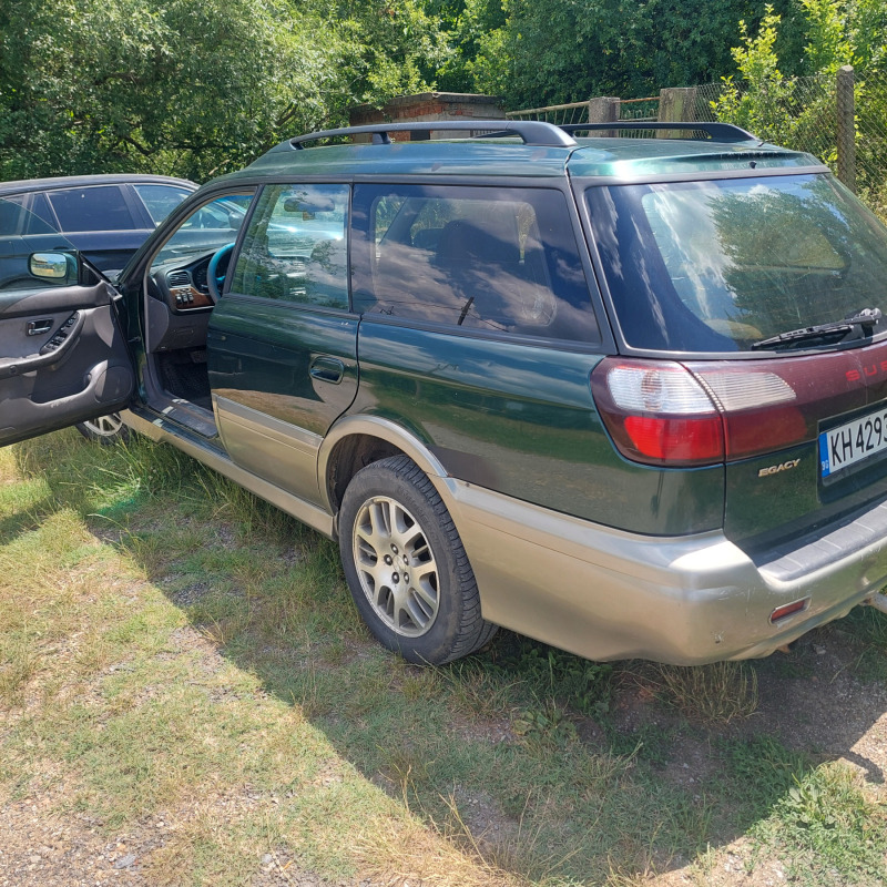 Subaru Outback, снимка 4 - Автомобили и джипове - 46449649