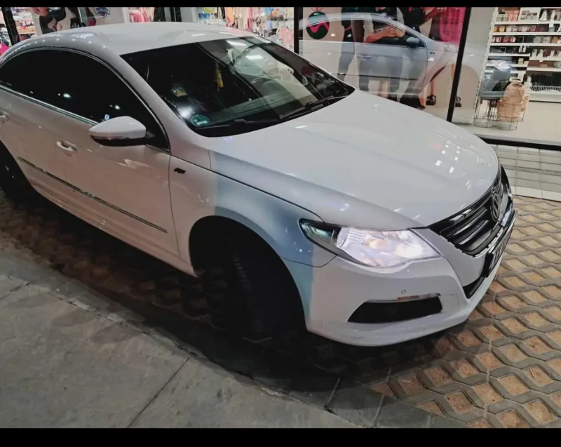 VW CC 2.0Tdi, снимка 2 - Автомобили и джипове - 47325678