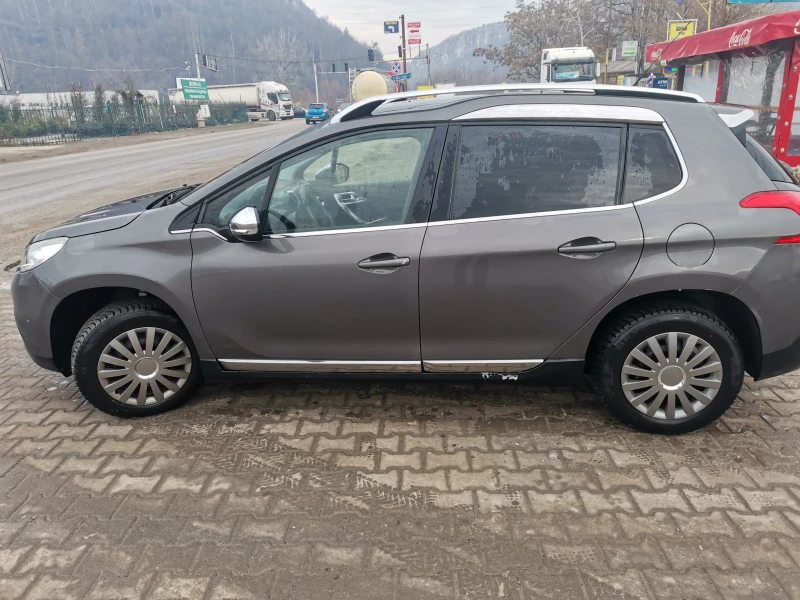 Peugeot 2008, снимка 3 - Автомобили и джипове - 48754620