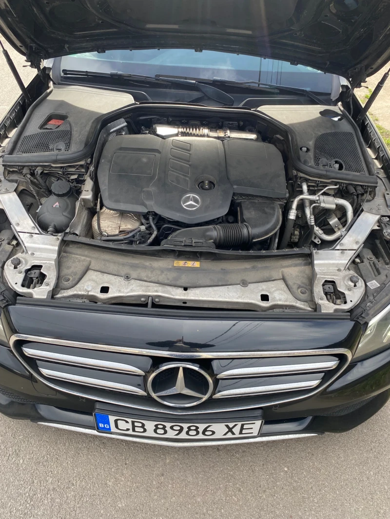 Mercedes-Benz E 200 E 200, снимка 13 - Автомобили и джипове - 49527704