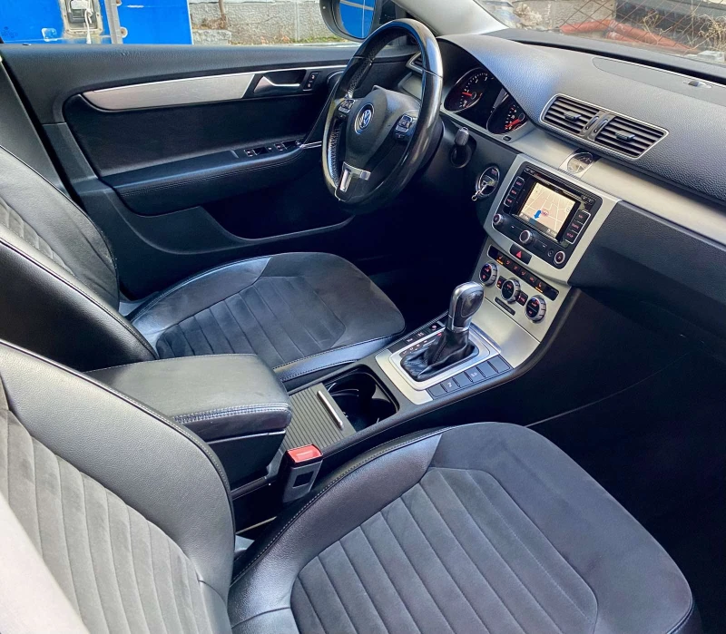 VW Passat, снимка 11 - Автомобили и джипове - 52338994