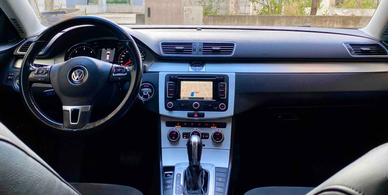 VW Passat, снимка 5 - Автомобили и джипове - 52338994