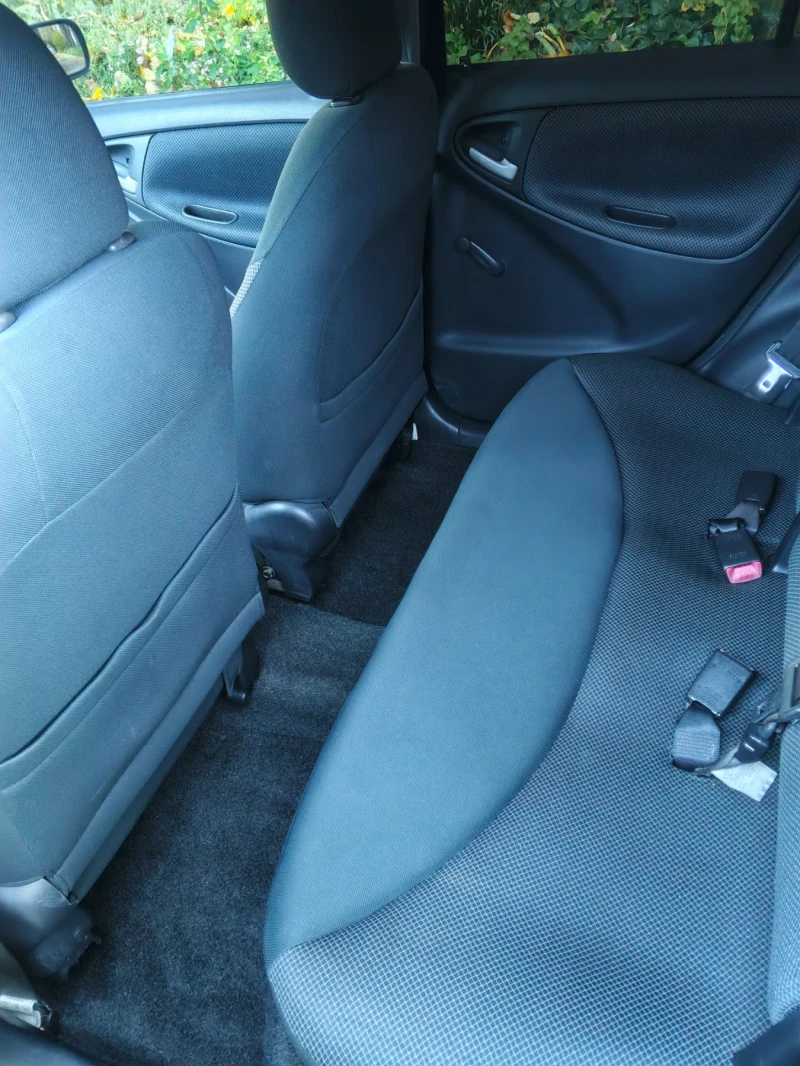Toyota Yaris Дизел внос от Италия, снимка 8 - Автомобили и джипове - 52408606