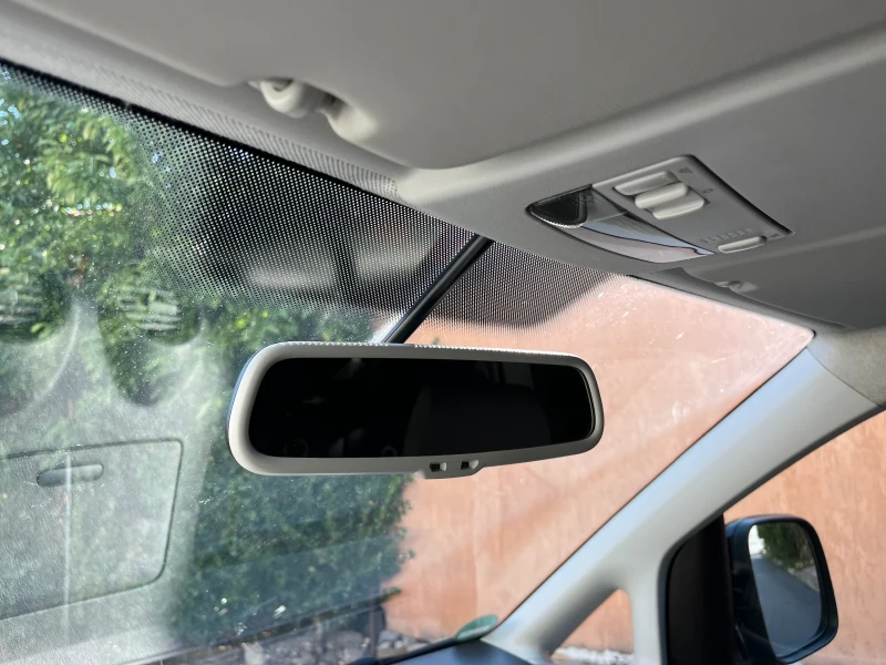 VW Caddy 1.6 Фабрична газ Maxi 7 места LPG, снимка 14 - Автомобили и джипове - 52447702