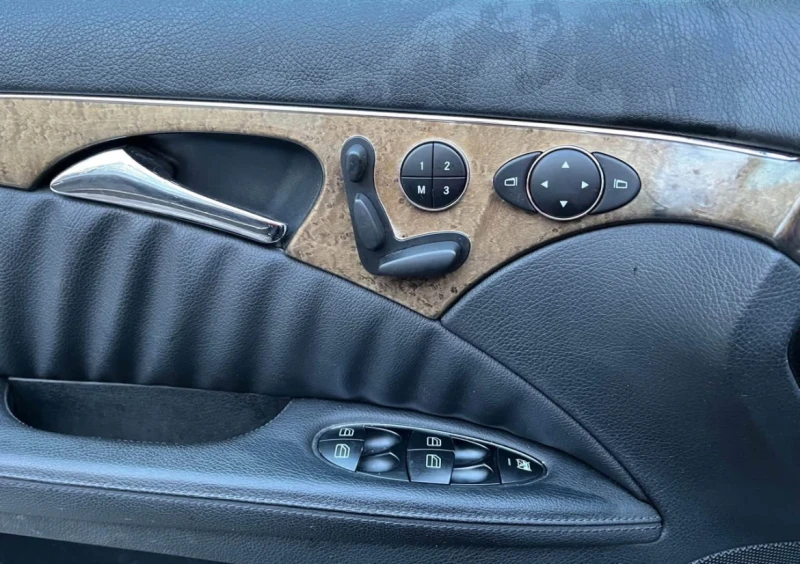 Mercedes-Benz E 500 550 * * ОБДУХВАНЕ  * * CARFAX * * АВТО КРЕДИТ * * , снимка 7 - Автомобили и джипове - 52960408