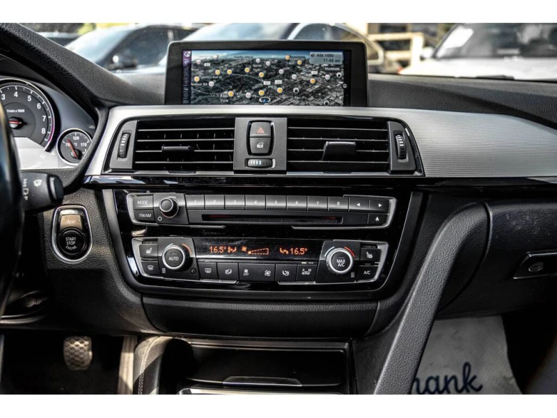 BMW M4 * COUPE | CLEAN CARFAX | CARBON PKG | NAVI | SUNRO, снимка 12 - Автомобили и джипове - 52996646