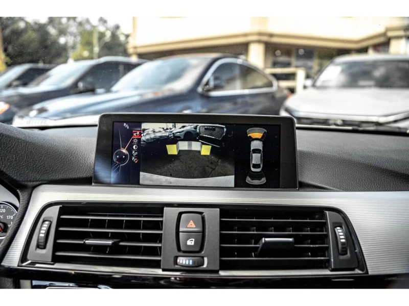 BMW M4 * COUPE | CLEAN CARFAX | CARBON PKG | NAVI | SUNRO, снимка 11 - Автомобили и джипове - 52996646