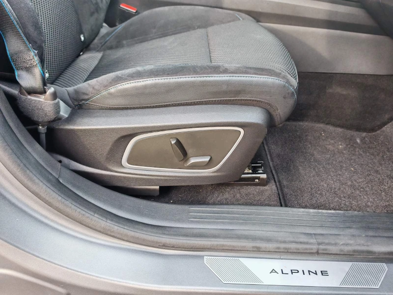 Renault Austral 2900Евро за получаване, 1.3TCe Esprit Alpine, снимка 14 - Автомобили и джипове - 53232896