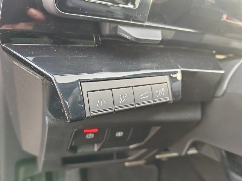 Renault Austral 2900Евро за получаване, 1.3TCe Esprit Alpine, снимка 12 - Автомобили и джипове - 53232896