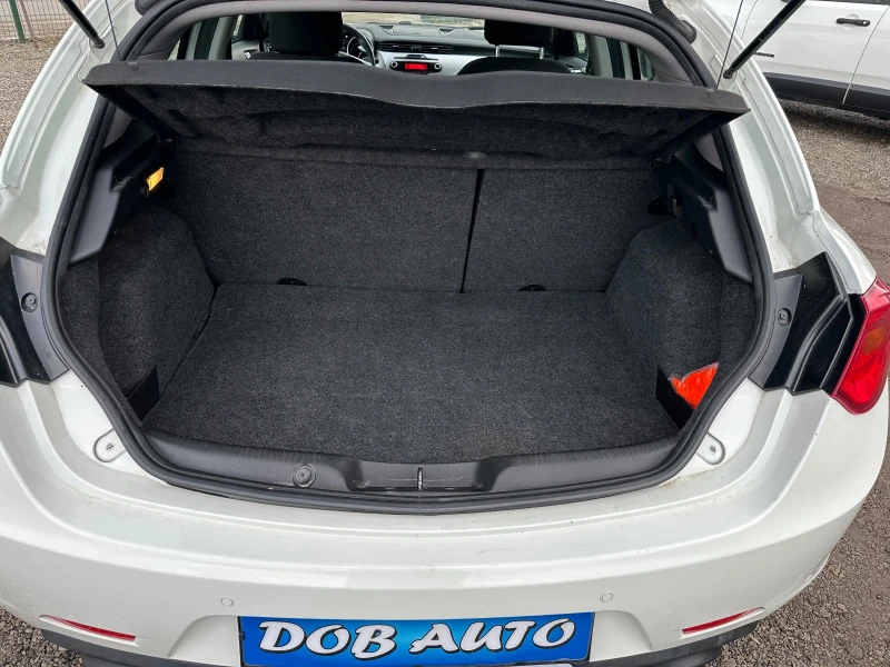 Alfa Romeo Giulietta 1.4i-105к.с-6ск.ГАЗ-ИНЖЕКЦИОН! PROGRESSION!, снимка 14 - Автомобили и джипове - 53240634