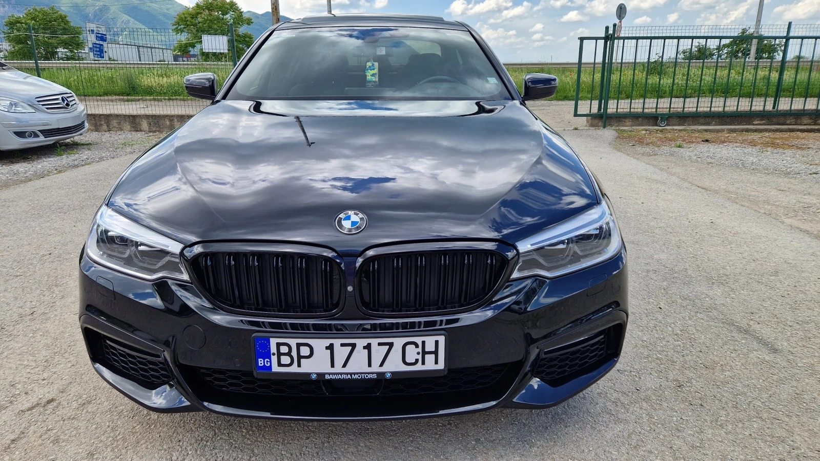 BMW 520 2.0D 190к  M-PACKET FULL - изображение 2