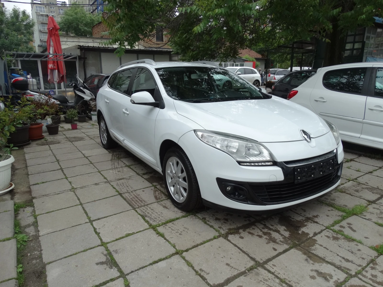 Renault Megane 1.6I SPORTOUR - изображение 3