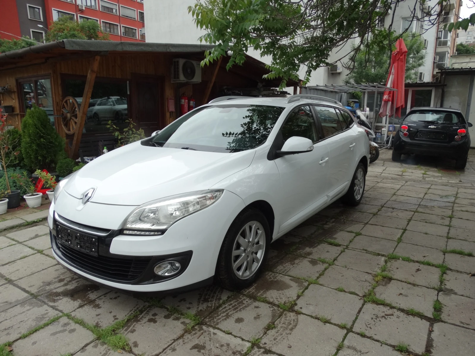 Renault Megane 1.6I SPORTOUR - изображение 4