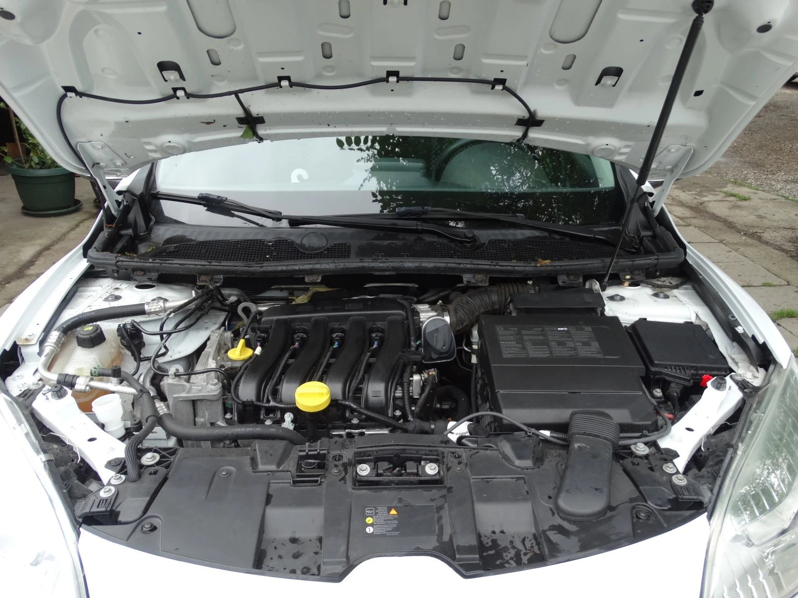 Renault Megane 1.6I SPORTOUR | Mobile.bg — изображение 15