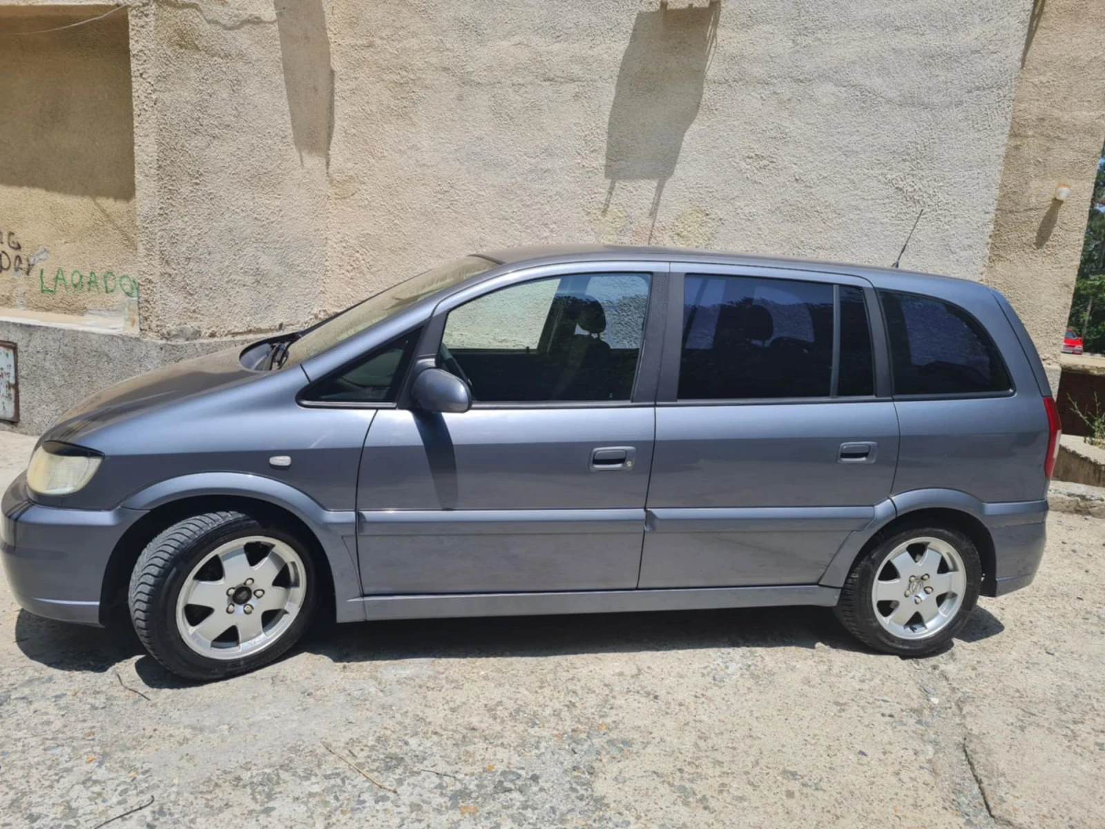 Opel Zafira 2.0   101к.с.  OPC - изображение 4